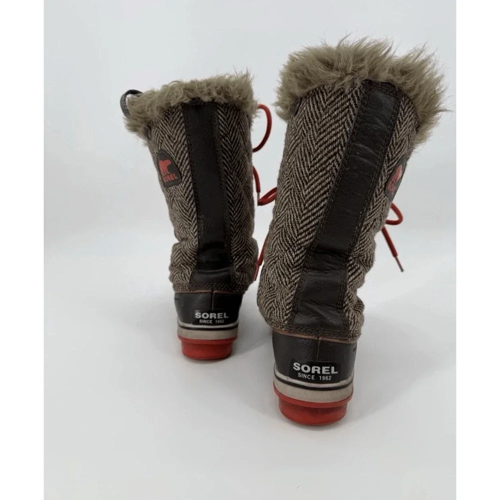 Sorel Tofino Brown Orange Fur Lined Snow‎ Boots size 9 Cute Barely Worn Shoes